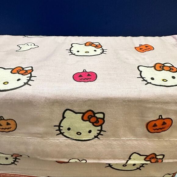 Hello Kitty Halloween Full sheet set - Picture 8 of 8